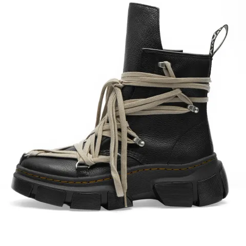 x Dr. Martens 1460 DMXL Mega Lace Boot