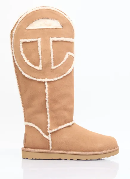 Logo Tall Boot