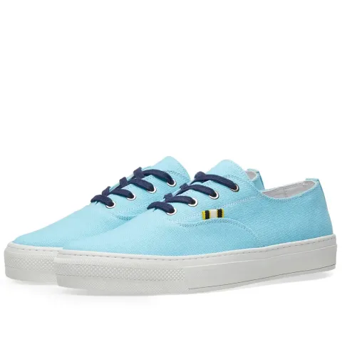 Canvas Sneaker