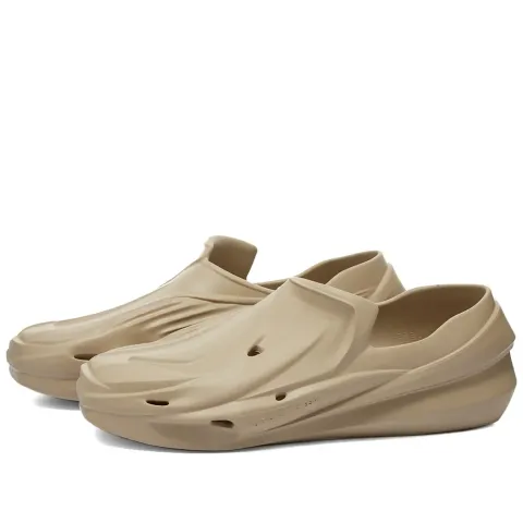 Mono Slip On