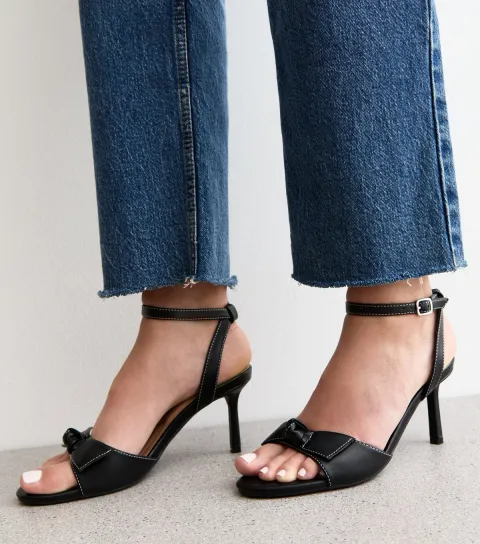 New Look Women's Black Faux Leather Contrast Stitch Bow Strap Sandals