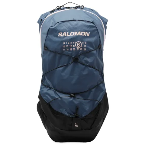 x Salomon XT 15 Hiking Backpack