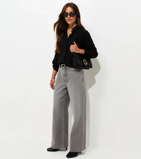 Women's Petite Black Concealed Placket Long Sleeve Shirt