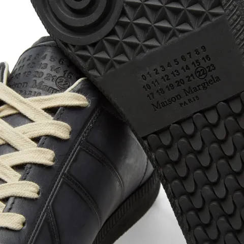 22 Replica Low Tonal Sneaker