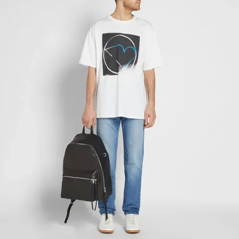 10 Circle Heart Tee