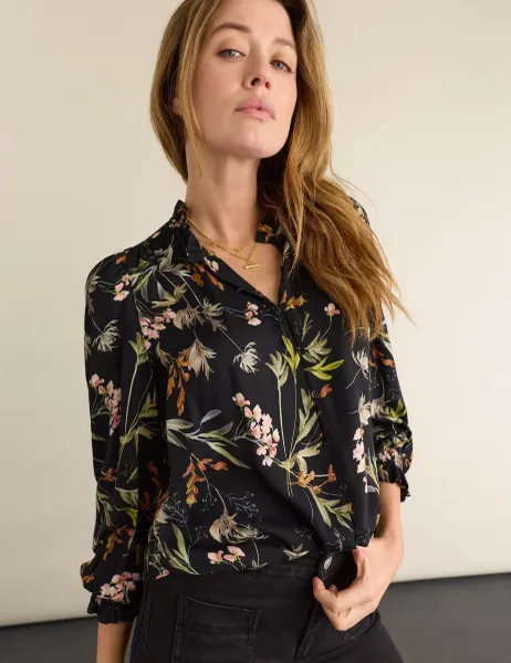 BAUKJEN Satin Floral Relaxed Puff Sleeve Blouse Black