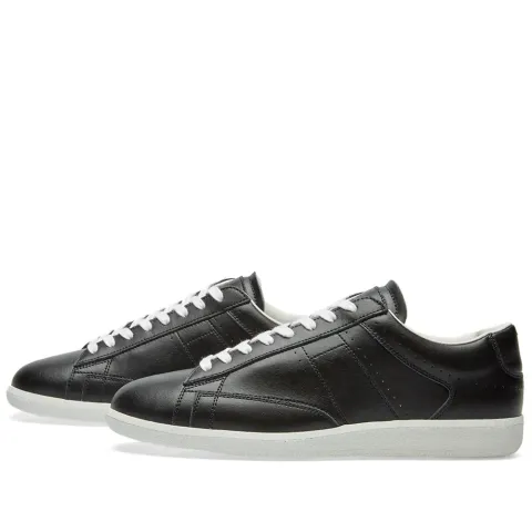 22 Ace Low Sneaker