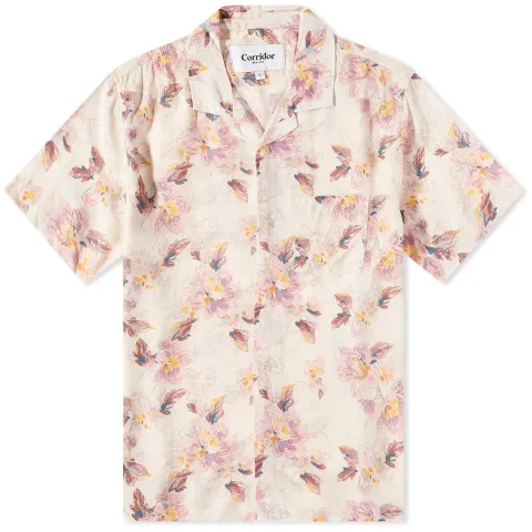 Novella Floral Vacation Shirt