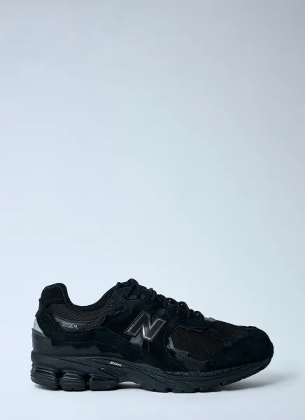 U2002 DXB Sneakers