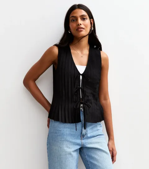 Women's Black Pleated Tie Front Sleeveless Top