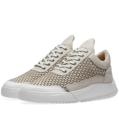 Low Top Sneaker