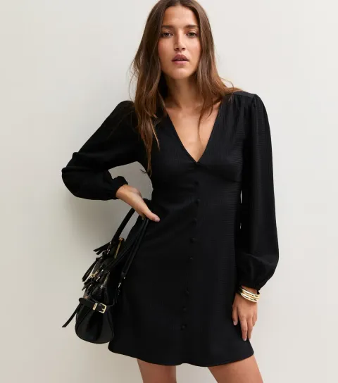 New Look Women's Black Crinkle Texture Button Through V Neck Mini Dress