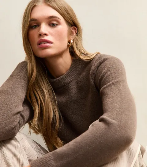 New Look Women's Mink Crew Neck Jumper