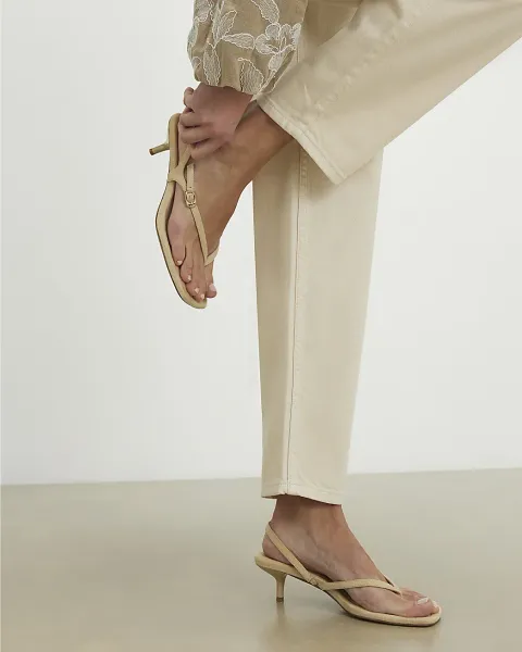 Faux Suede Toe Thong Heeled Sandals