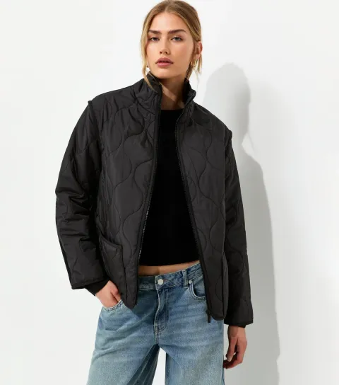 New Look Women's Cream Quilted High Neck Jacket