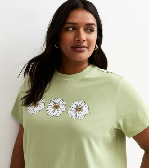 Women's Plus Size Light Green Cotton Daisy T-Shirt Curves