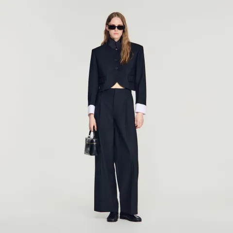 Short jacket with standing collar