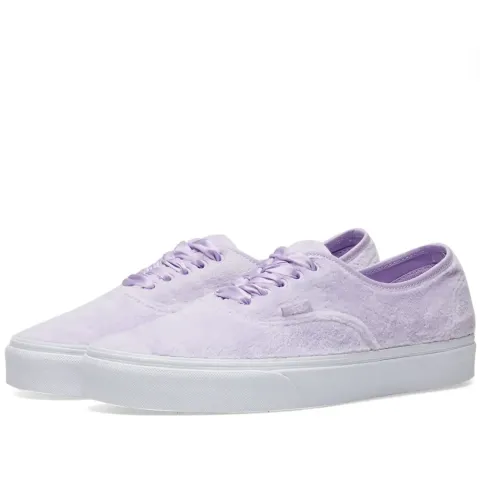 Women's UA Authentic Furry