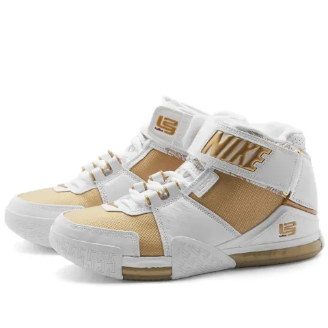 Zoom Lebron II