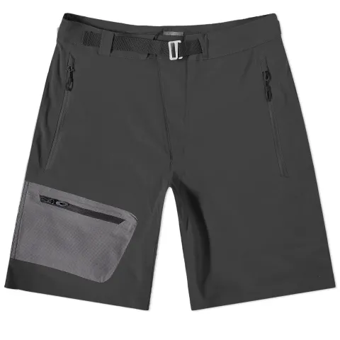 M Titan Pass Shorts