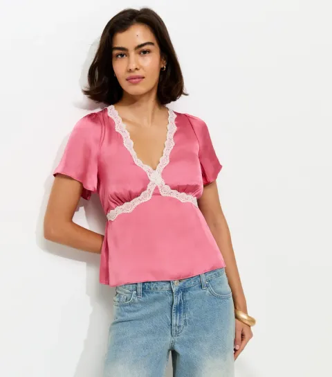 New Look Women's Pink Lace Trim Flutter Sleeve Satin Tea Top