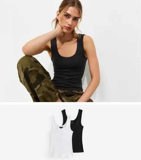 Women's Pack of 2 Black and White Ribbed Scoop Neck Tank Tops