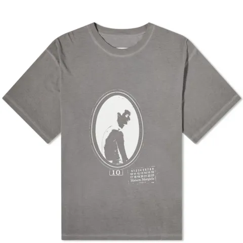 Silhouette Print T-Shirt