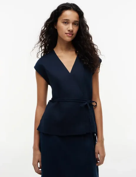 Tommy Hilfiger Linen Rich V-Neck Tie Detail Vest Navy