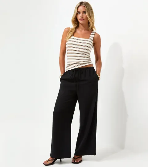 Women's Petite Black Woven Wide Leg Trousers
