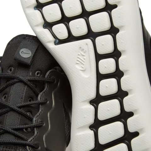 Roshe Two Leather Premium