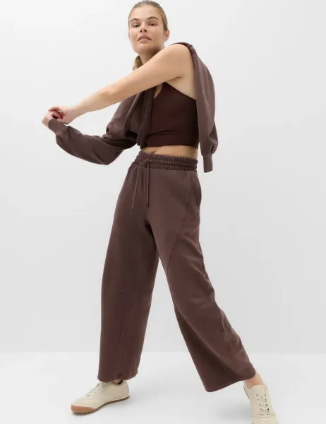 Goodmove Cotton Rich Garment Dye Barrel Joggers Dark Chocolate