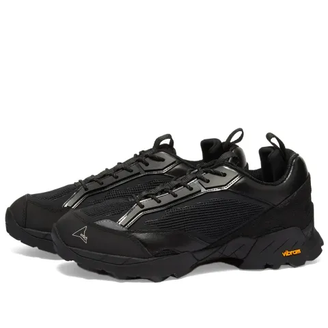 Lhakpa Hiking Sneaker