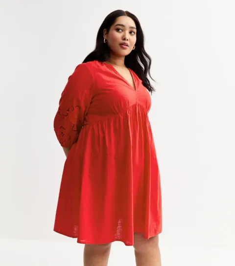 Women's Plus Size Red Broderie Anglaise Trim Smock Mini Dress Curves