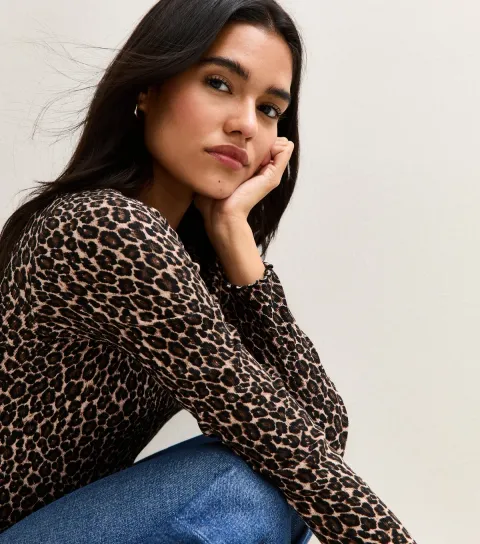 Women's Brown Leopard Print Long Sleeve Top