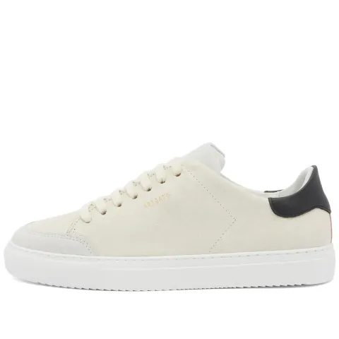 Clean 90 Triple Sneaker