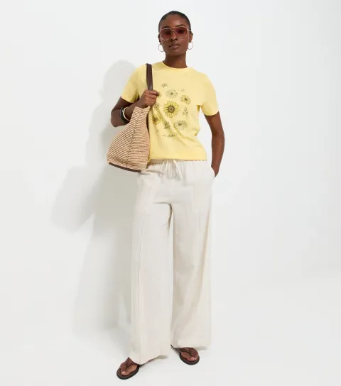Women's Light Yellow Cotton Daisy Sunflower Relaxed T-Shirt