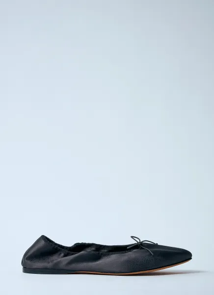 Hereditas Ballerina Pumps