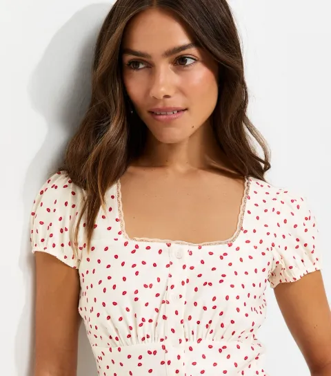 Women's Petite Cream Lips Print Lace Trim Milkmaid Top
