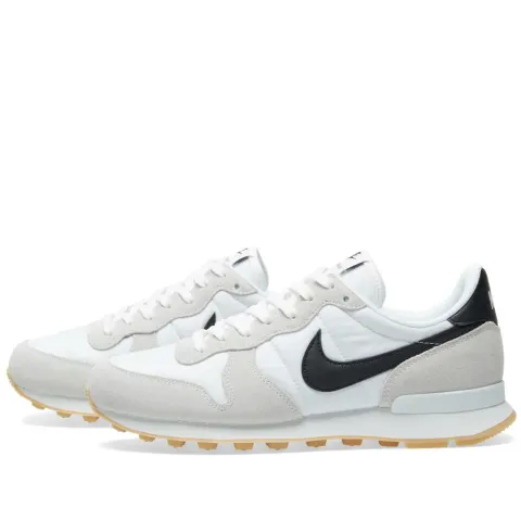 W Internationalist