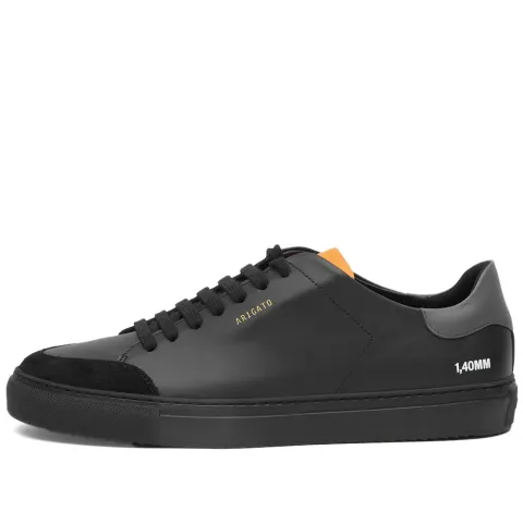 Clean 90 Triple Sneaker