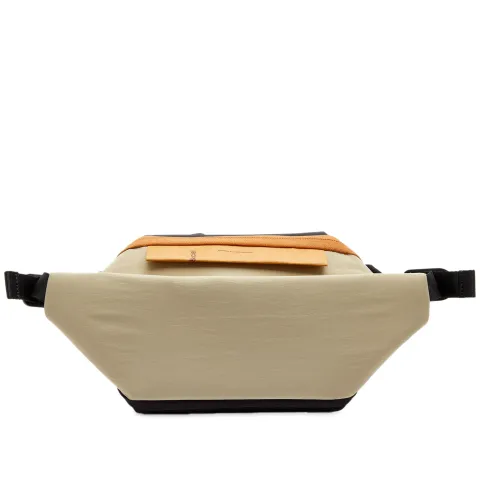 Isarau Cross Body Bag