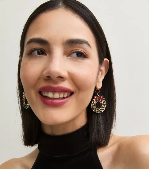 New Look Green Christmas Bow Wreath Drop Earrings