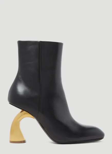 Sculptured Heeled Leather Boots