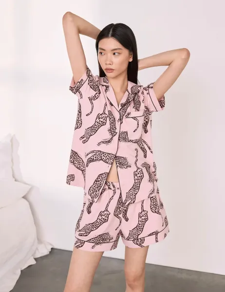 Chelsea Peers Cotton Rich Leopard Print Revere Shortie Set Light Pink