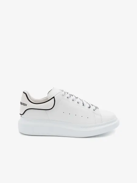 Oversized Sneaker