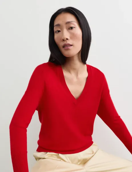 Jaeger Merino Wool with Silk V-Neck Jumper Red