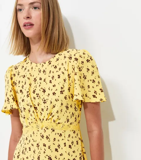 Women's Yellow Ditsy Print Lace Trim Midi Dress