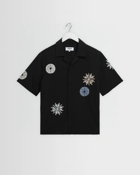 Didcot - Black and Multicolour Round Applique Short-Sleeve Shirt