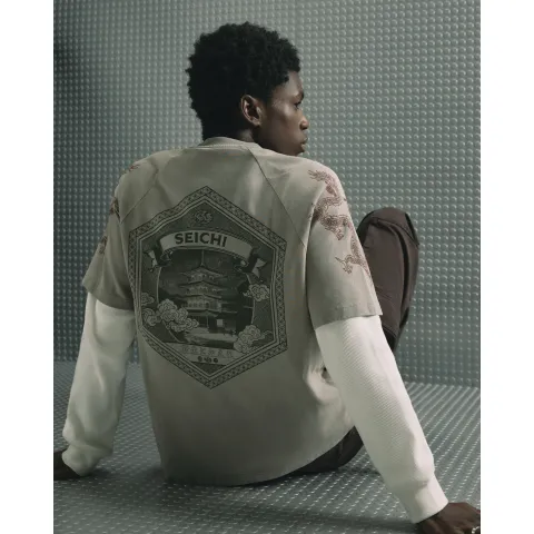 River Island Japanese Crest Ragan T-Shirt