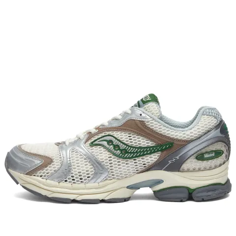x Minted NY Progrid Triumph 4 Sneakers